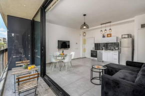 New Design 1BR by Beach in New Building - 4 people